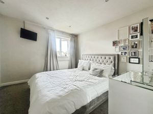 Master Bedroom- click for photo gallery